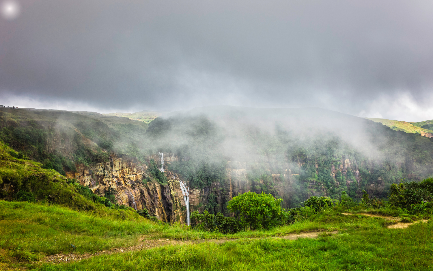 Kaziranga, Shillong, Cherrapunji, Dawki, and surrounding